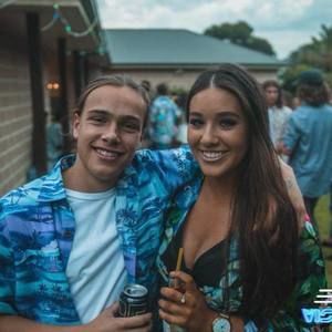 Meet your Posher, Will